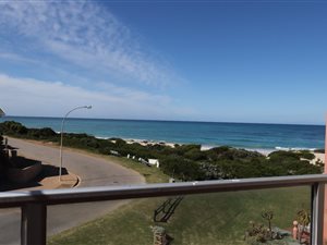 3 Bed Apartment in Aston Bay