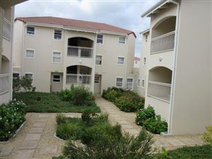 2 Bedroom Apartment in Gordons Bay Central