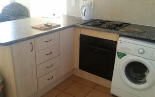 3 Bedroom Townhouse in Bonaero Park