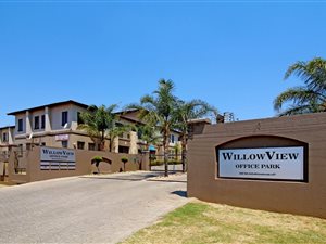 161 m² Office Space in Ruimsig