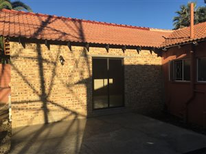 1 Bed Garden Cottage in Bromhof
