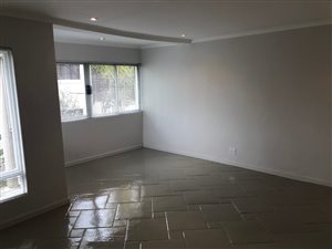 2 Bed Townhouse in Hyde Park