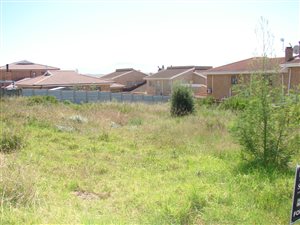 787 m² Land available in Menkenkop