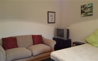 1 Bedroom Apartment in Newlands