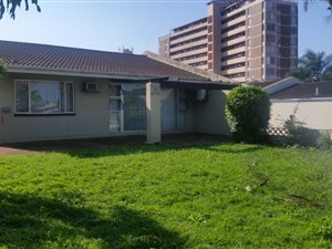 2 Bed Townhouse in Montclair