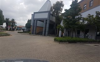 5370 m² Industrial space in Allandale
