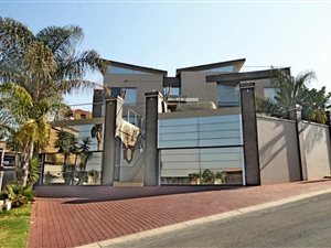 6 Bed House in Meyersdal