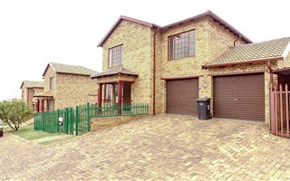3 Bedroom Townhouse in Elandspark