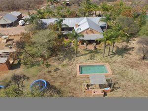 Farm in Boekenhoutskloof and surrounds