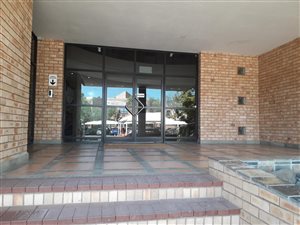 90 m² Commercial space in Nieuw Muckleneuk