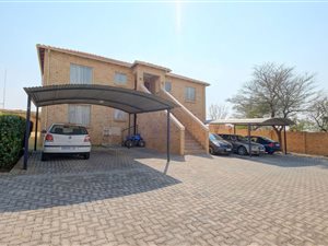 2 Bed Apartment in Grobler Park