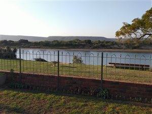 4 Bed House in Redhouse