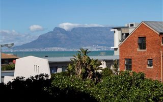 3 Bedroom Apartment in Bloubergstrand
