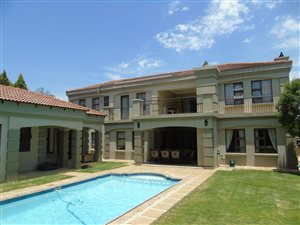 5 Bed House in Fernbrook Estate
