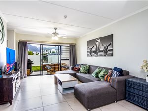 3 Bed Apartment in De Velde