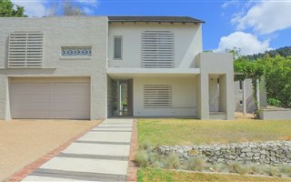 4 Bedroom House in Kanonberg
