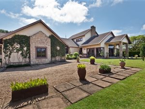 4 Bed House in Kirtlington Park