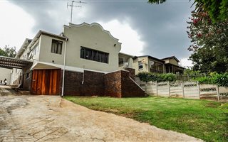 4 Bedroom House in Kensington