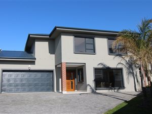 3 Bed House in Linkside