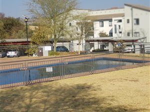 1 Bed Apartment in Jackal Creek Golf Estate