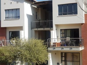 1 Bed Apartment in Jackal Creek Golf Estate