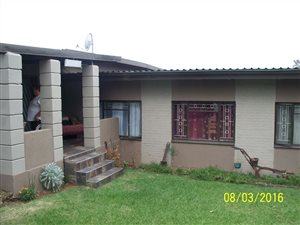 6 Bedroom House in Amiel Park
