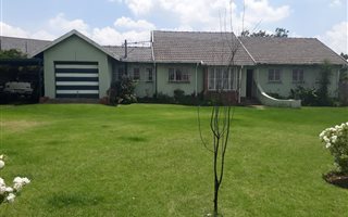 3 Bedroom House in Lambton Gardens