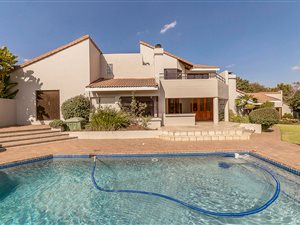 3 Bed House in Dainfern Golf Estate