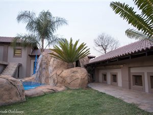 7 Bed House in Val de Grace