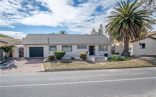3 Bedroom House in Flamingo Vlei