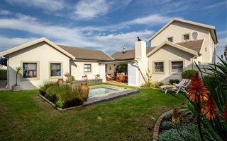 3 Bedroom House in Hemel en Aarde