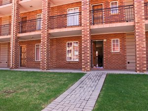 2 Bed Townhouse in Comet