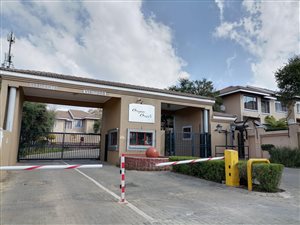 3 Bed Townhouse in Paulshof
