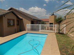 3 Bedroom House in Thatchfield