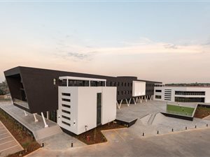 800 m² Office Space in Randpark Ridge