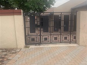 3 Bed House in Kaalfontein