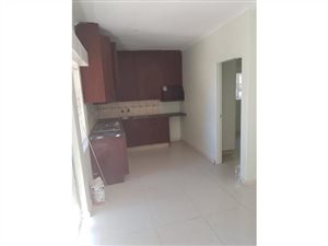 1 Bed Garden Cottage in Lombardy East