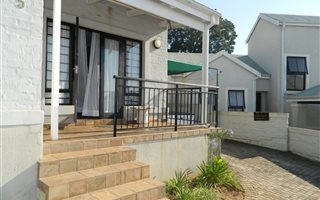2 Bedroom Townhouse in White River Central