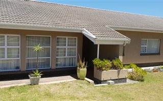 4 Bedroom House in Fernglen