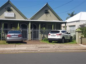 736 m² Commercial space in Glenwood