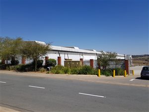 8760 m² Commercial space in Linbro Park