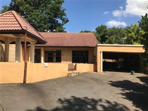 4 Bed House in Meadows