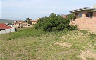 521 m² Land available in Reebok