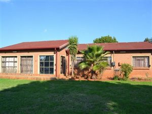 3 Bed House in Mooinooi