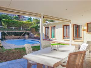 4 Bed House in Brenton on Sea