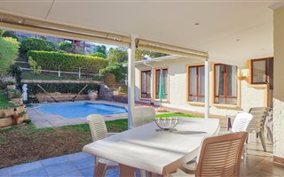 4 Bedroom House in Brenton on Sea