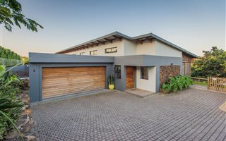 4 Bedroom House in Palm Lakes Estate