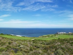 1125 m² Land available in Mossel Bay Central