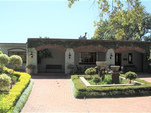 7.8 ha Farm in Grabouw