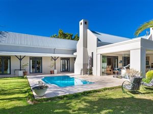 4 Bed House in Constantia